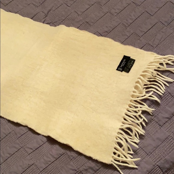 SOLD. FINAL SALE ❗️LANVIN cashmere/wool scarf - Picture 5 of 8